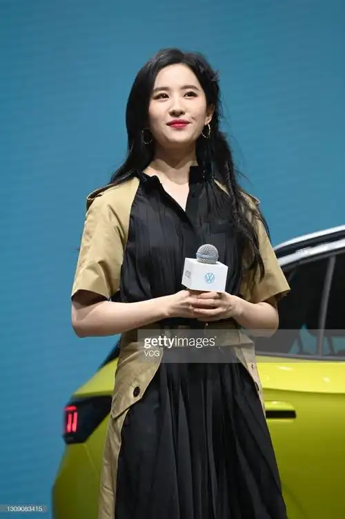 刘亦菲代言上汽大众id.4x