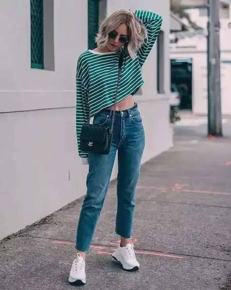 九分裤 运动鞋才是入秋最潮搭配牛仔裤