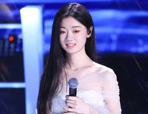 中国好声音当单依纯遇上曹杨人气王相逢谁更有胜算