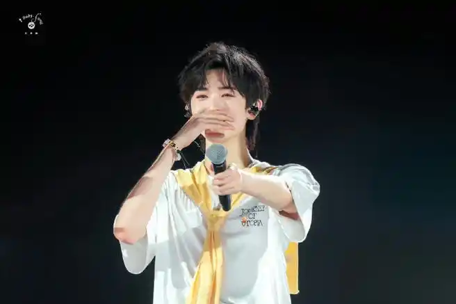 宋亚轩理想之途演唱会