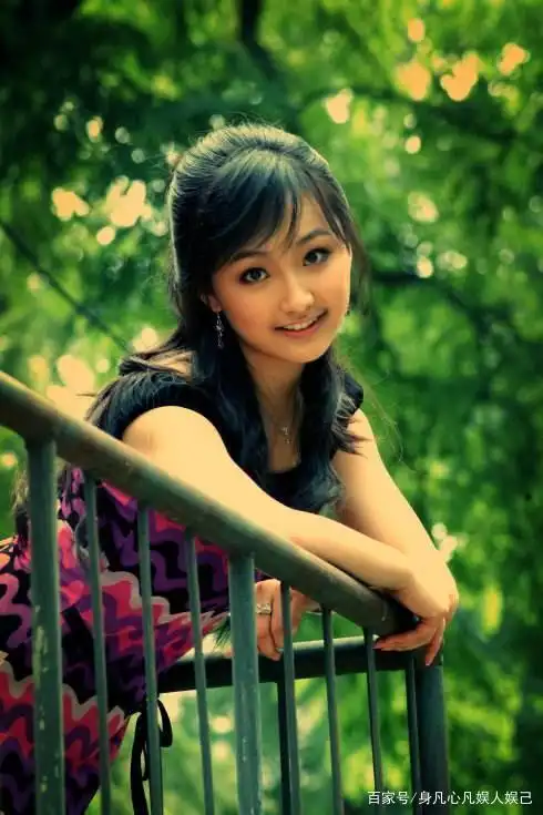 女演员辛月,嫁给大13岁的二婚男,竟然是因一部话剧!现过得咋样