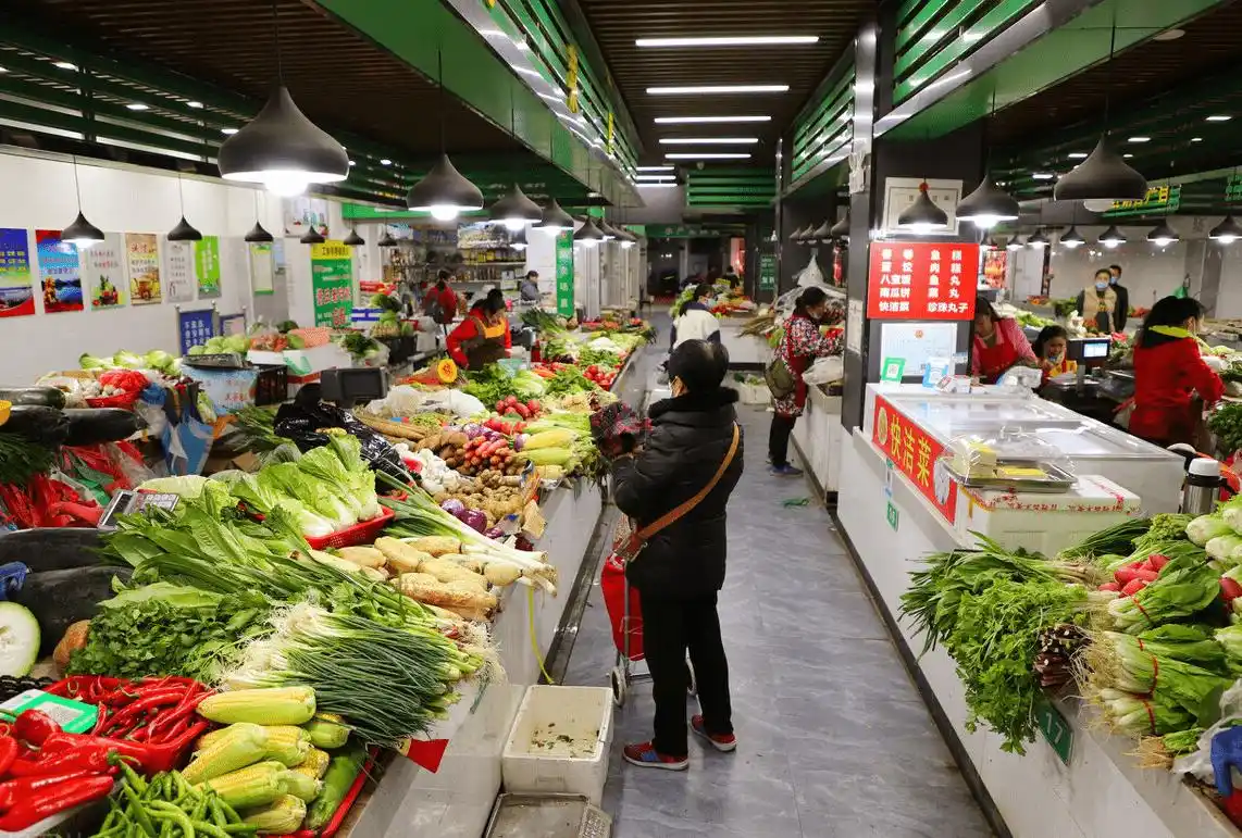 菜市场买菜,聪明人不会买这4种食物,菜贩都不吃,顾客却抢着买