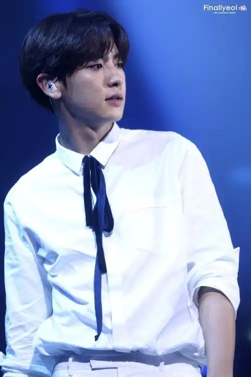 朴灿烈新歌mv##朴灿烈合作曲yours#白衬衫学长