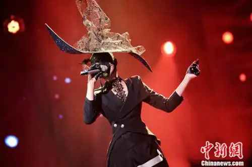 蒙面再添新唱将疑似霸气范爷空降