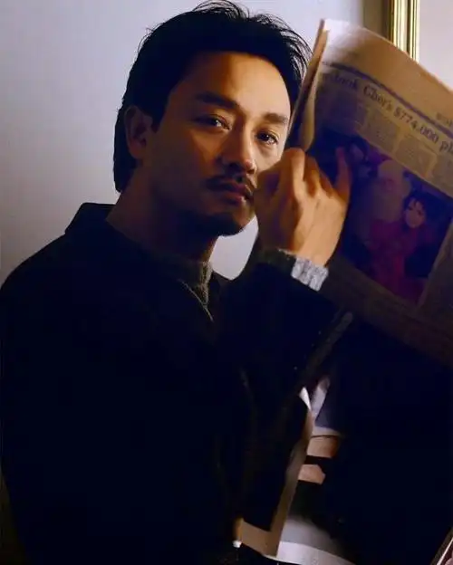 一组张国荣22年前的珍贵写真潇洒儒雅斯人已逝二十年