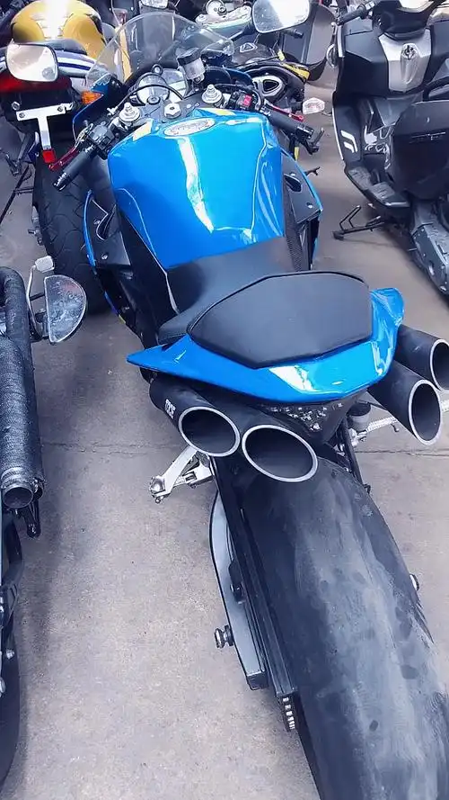 摩托车#蓝鲨鱼版雅马哈r1非常帅气的排气