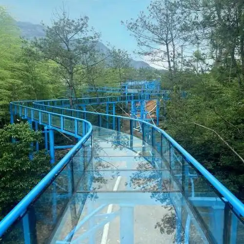 玻璃水滑道,如何一步步成为景区的亮点