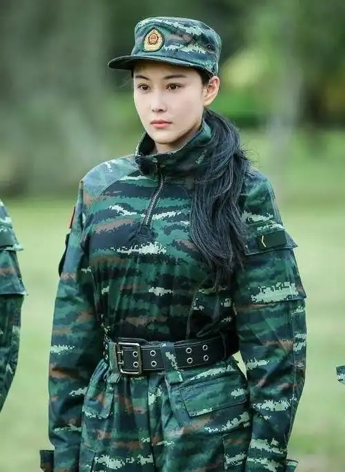 何捷绝地反击:用6年时间证明,张馨予是全世界最传统的女人