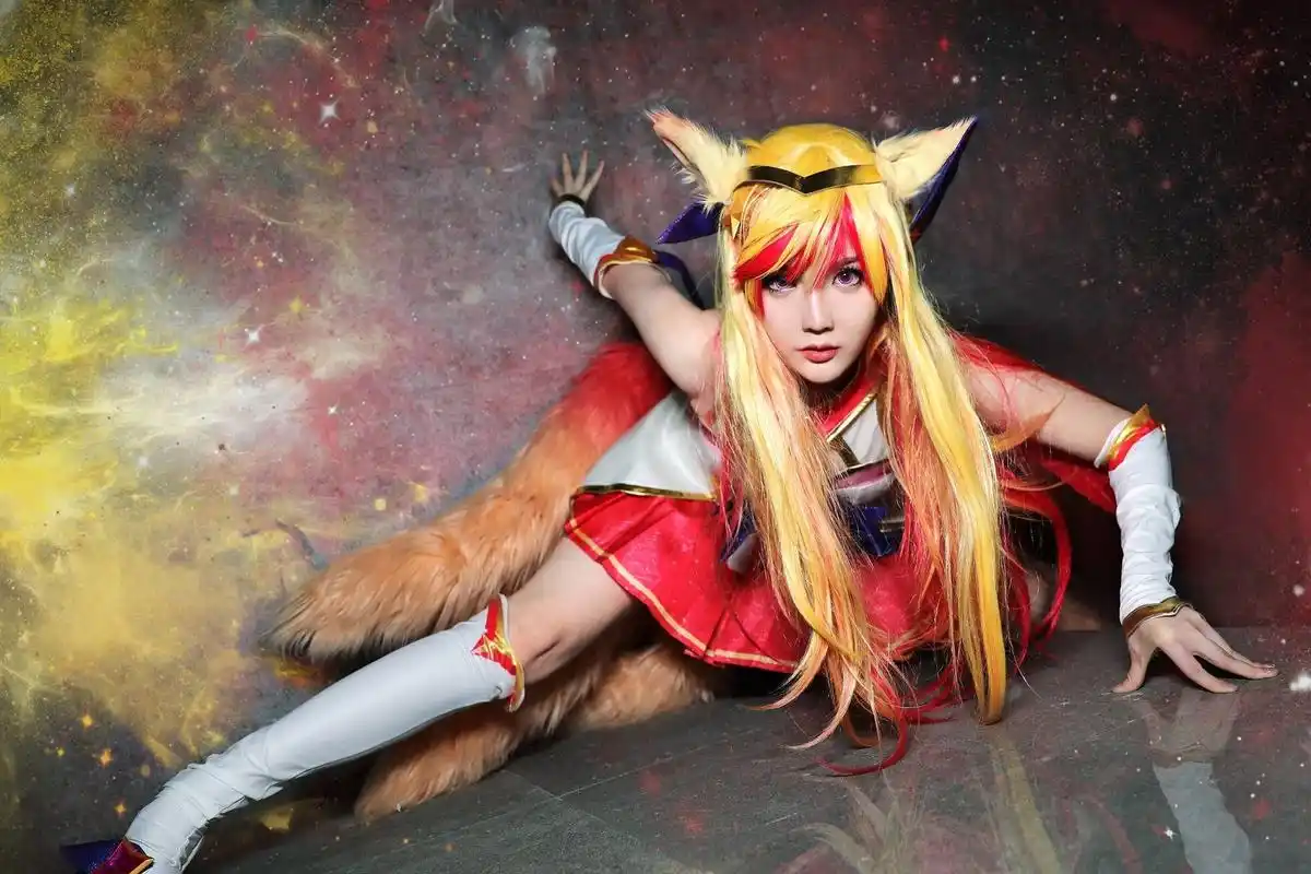 英雄联盟神级美女cos,最后一张太帅了吧!