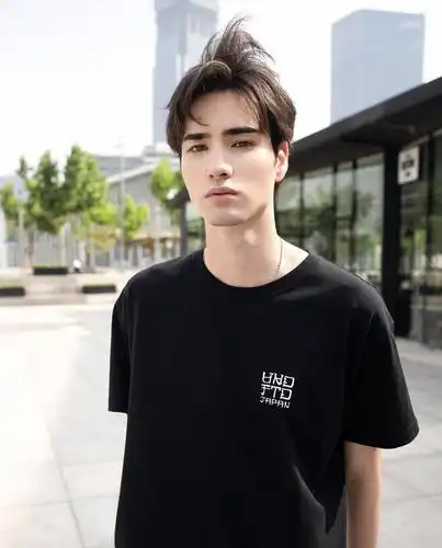 林豆190日美混血男模太香了