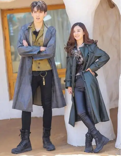 q1:吴亦凡和赵丽颖的关系怎么样?