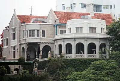 港媒爆郭晶晶奥运后嫁霍启刚做定百亿新娘图