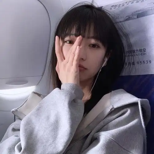 最火个性的微信低调简单闺蜜头像两张一组