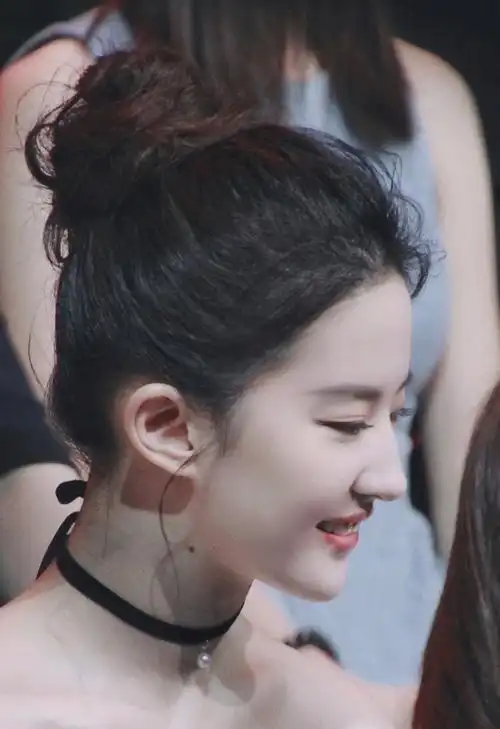 刘亦菲考古之她真的好爱丸子头4