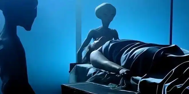 外星人真的存在吗?女子声称被外星人绑架136年,后被送回地球|不明生物