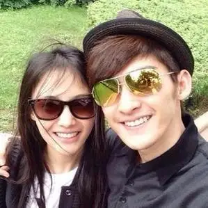 郑爽的前男友结婚了?张翰在微博上晒结婚证,原来是电视剧情