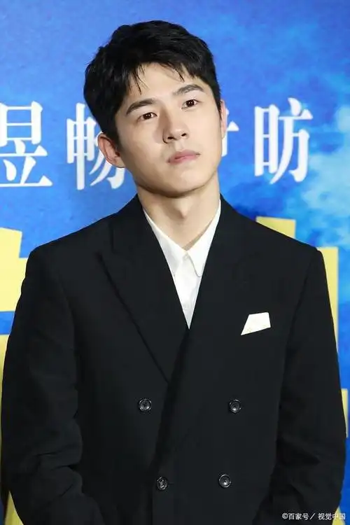 《靠谱男星刘昊然:虽然粉丝不多,但始终保持清醒的态度》