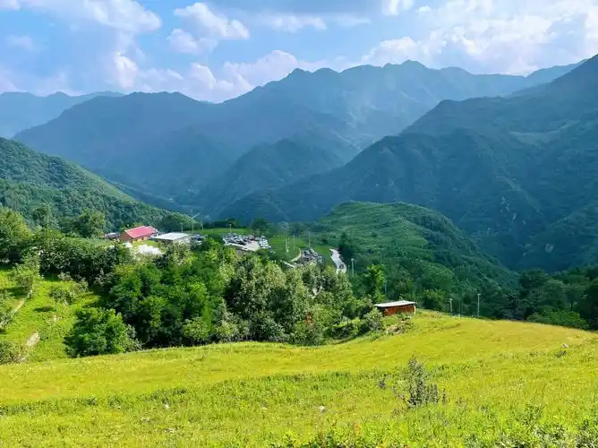 西安周边最近草甸流峪寺村发呆神地