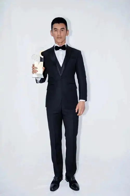 任天野个人资料(演员任天野,拍戏拍来一个老婆,结婚16年什么都给她)