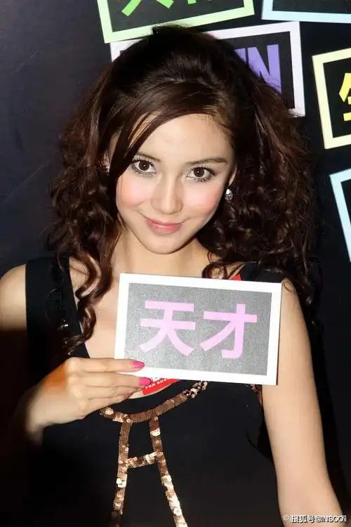 anglababy简直逆天!香港嫩模发迹史