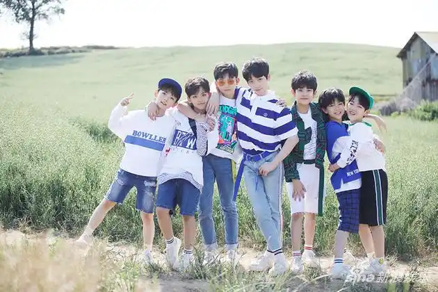 yhboys组合再添中文名 乐华少年八月惊喜亮相|yhboys