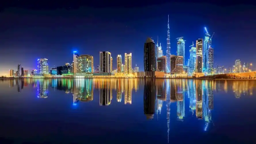 8k电脑平板电视机7680x4320迪拜哈利法塔湖面夜景壁纸 - 人文景观 -