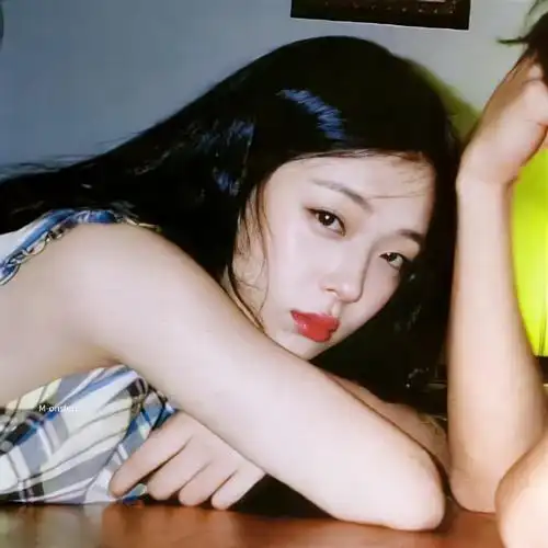 自修|615161有uu投稿94崔雪莉,所以修了一组雪莉头像9993