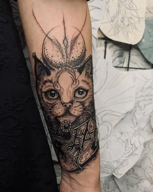 暗黑招财猫纹身图片_欧美写实纹身图案