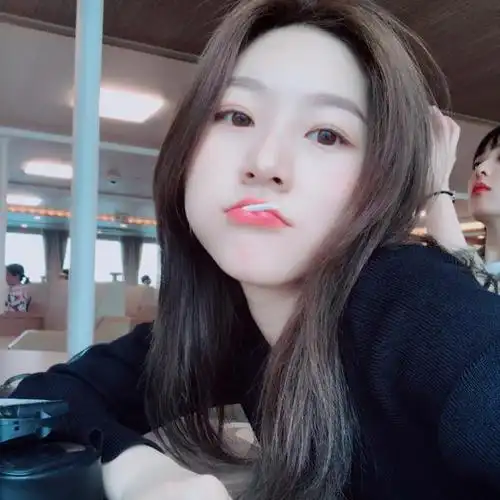 大叔里的小女孩金赛纶长大了美美哒