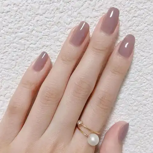 【不如,让纯色系美甲承包你这个秋天~】