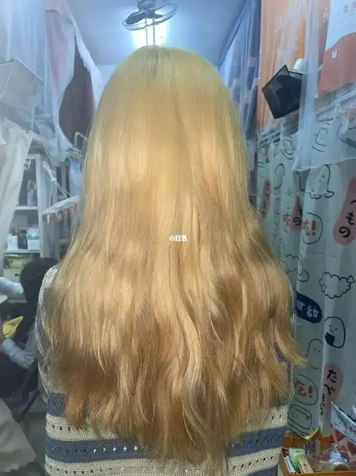 漂了漂了,第一次漂头发成果还不错