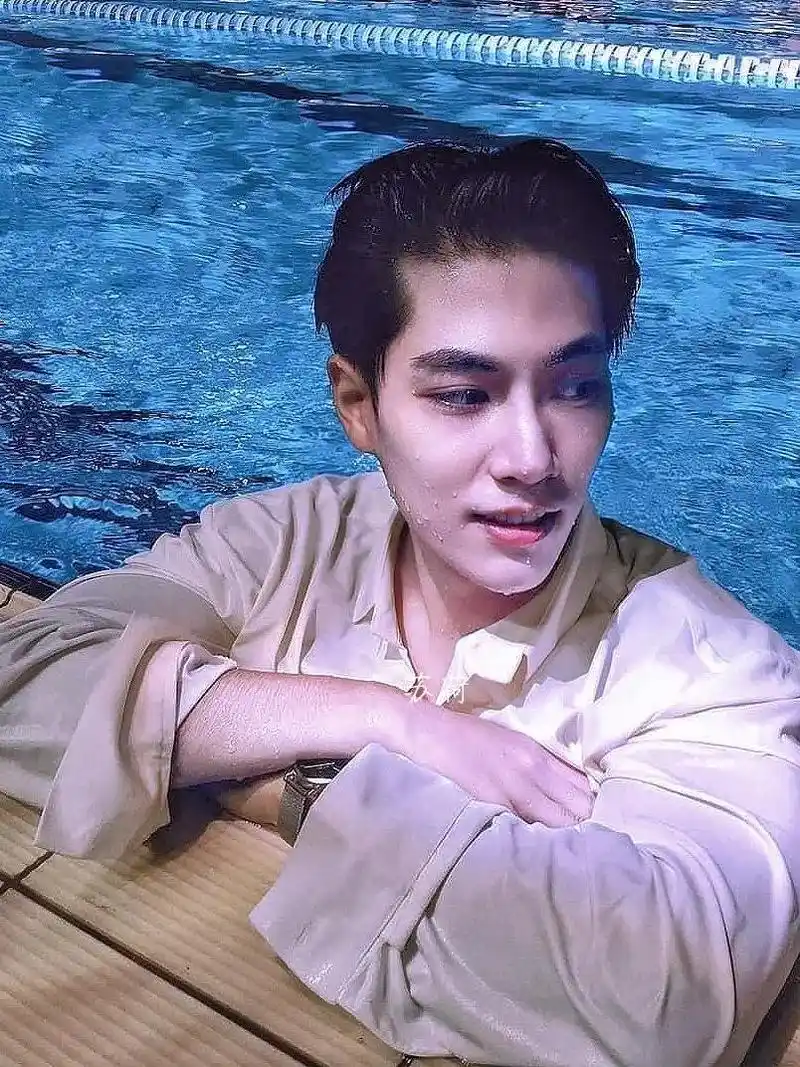 林子闳最新:5月份有见面会9097.湿身sexy 追星就是一 - 抖音