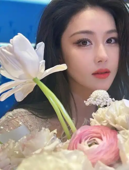 军嫂张馨予分享减肥过程自曝体重1054斤回应争议镜头放大三十分一