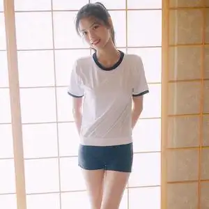 泳衣女保守可爱日系学生小清新遮肚显瘦运动分体死库水短裤游泳装