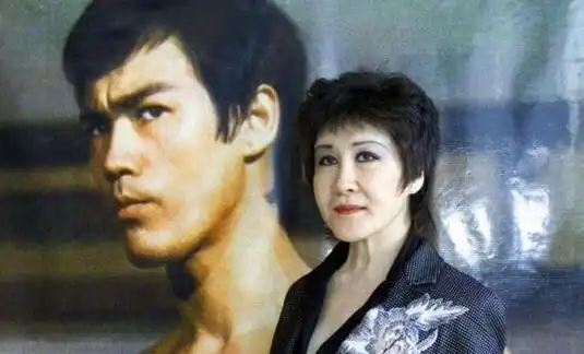 李小龙和丁佩什么关系 丁佩最新近照照片曝光