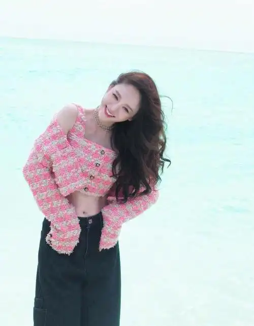 45岁陈乔恩被曝因备孕失败患情绪病需药物治疗本人愤怒回应了