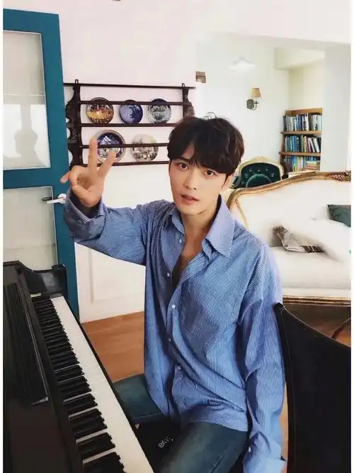 大哥的万能剪刀手～耶✌🏻️ #金在中 #颜霸金在中 #向全世界