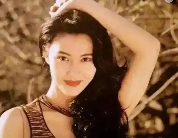 迟到30年的真相:被"高尔夫球"断送前程的关之琳,竟是一场骗局