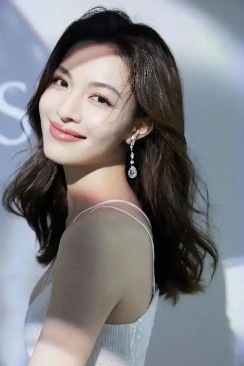 钟楚曦露腰##钟楚曦的身材曲线