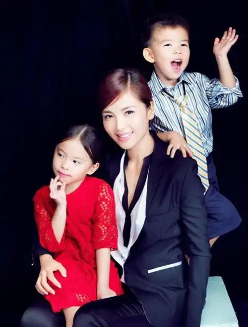 回顾刘涛新戏播出和小鲜肉亲到腿软合不拢嘴本性终于暴露了