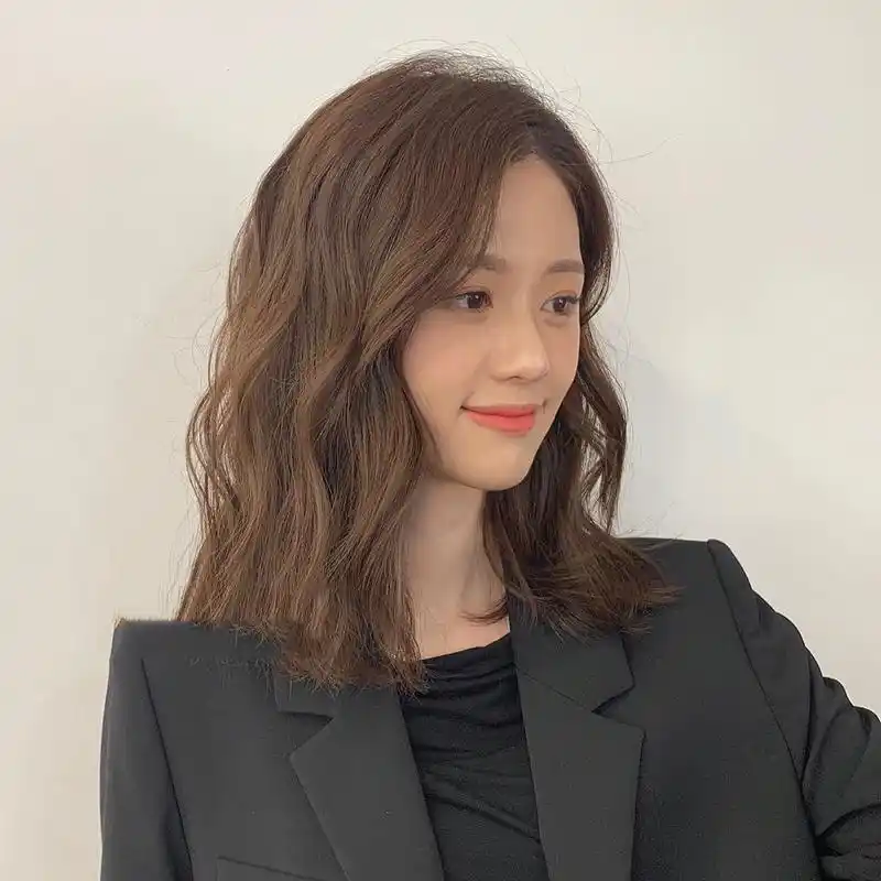 齐肩法式烫发～中短发尴尬期必备 圆脸也可 中短发烫发推荐 超显脸小