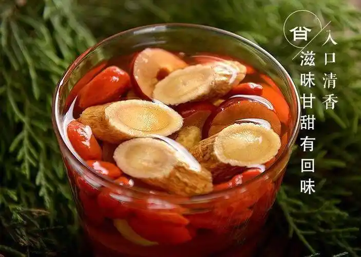 黄芪补气红枣补血两者结合是对女性最好的养气补血茶