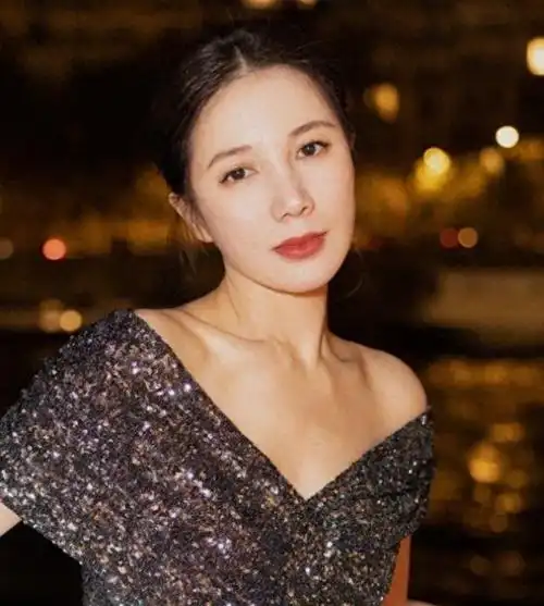 黄景瑜前妻晒聊天记录暴露黄景瑜头像热带鱼恋情又添新锤