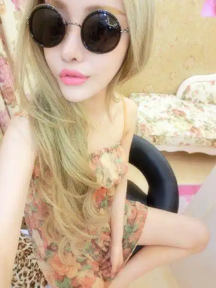 qq透明皮肤:我想安静的度过这个周末