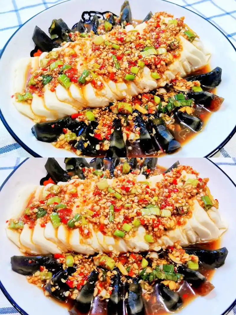 家常凉拌菜~酸辣皮蛋豆腐.夏日炎炎,凉拌菜是必不可少的一部分 - 抖音