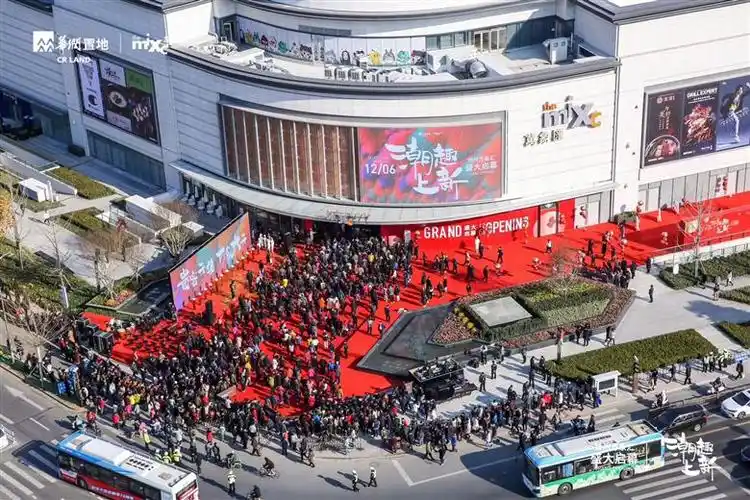 扬州万象汇6日开业 近百个品牌首进扬州 举办大型ip展"吾皇万睡"