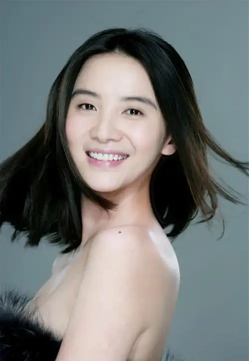 "    这句从小宋佳口中说出的话,成为她多次坠入爱河的注脚,也预示着