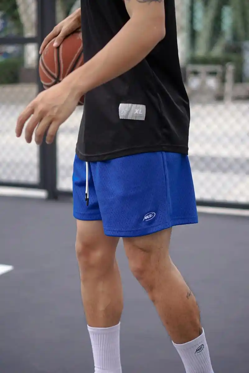 新品美式运动短裤.#niceid #美式穿搭单品 #短裤男夏 - 抖音