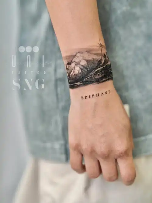 单针纹身山脉手环山太大无法描述