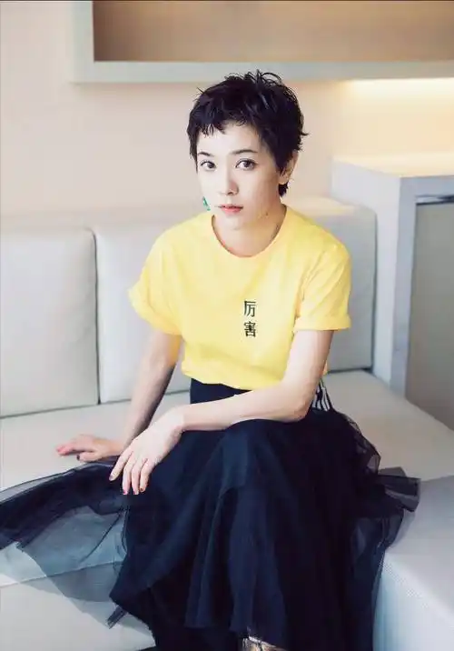 10位能驾驭"短发"的女星,个个都是英姿飒爽,谁让你惊艳_陈松伶_袁咏仪